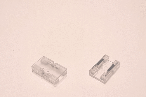 Die COB LED Verbinder 2-polig sind eine einfache Möglichkeit um COB LED Streifen ohne löten zu verlängern und verbinden. Dieser COB Verbinder überdeckt dabei nicht die LEDs und das nahtlose verlängern der COB-Bänder ist damit gewährleistet. VPE 10 Stk. Versandgewicht: 0,02 kg Artikelgewicht: 0,02 kg Nennspannung: 12-24 Vdc Schutzart: IP20 Strom: < 5A Produkt-Breite: 8mm